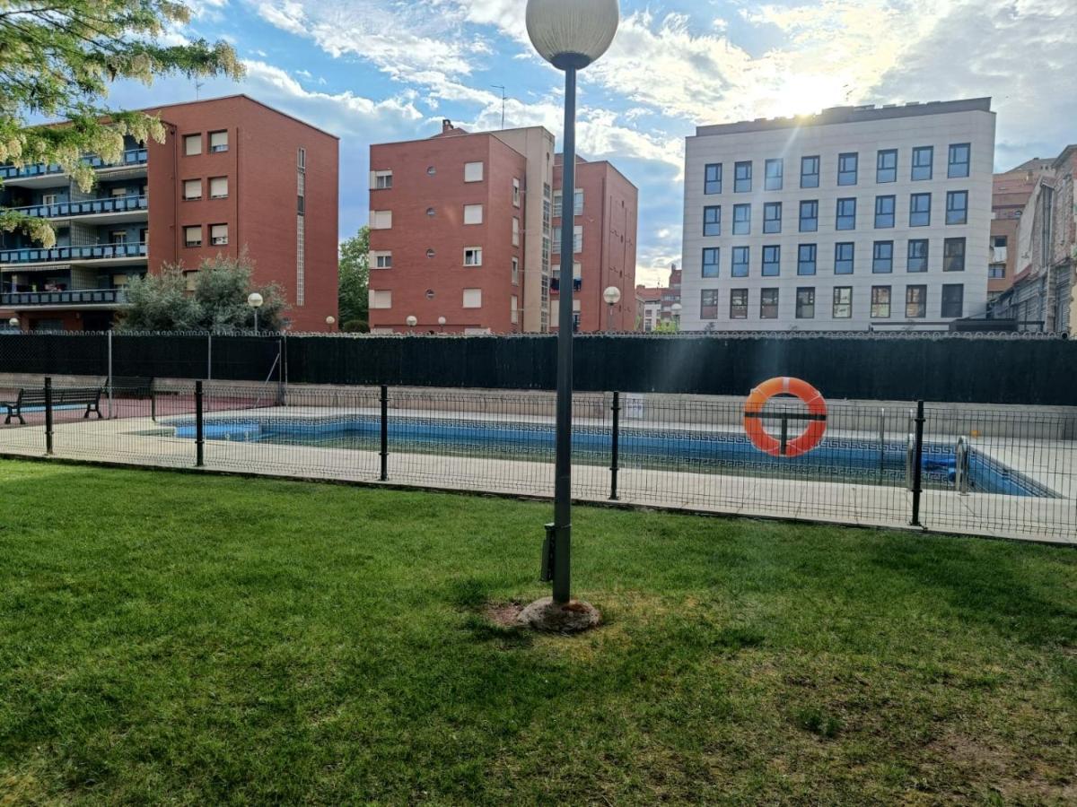 Pool And Confort 3 Habitaciones Y Garaje By Apartamentos Logroño Exteriér fotografie