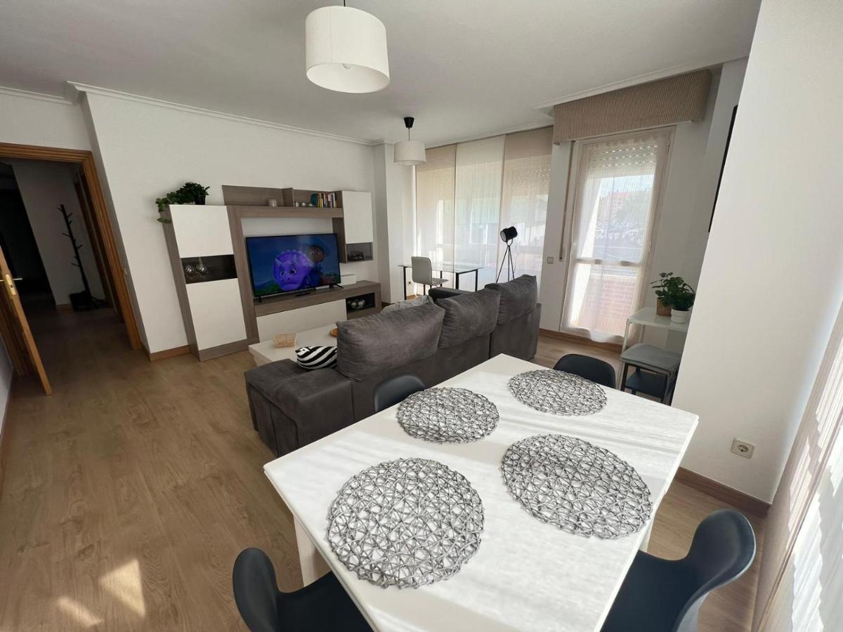 Pool And Confort 3 Habitaciones Y Garaje By Apartamentos Logroño Exteriér fotografie
