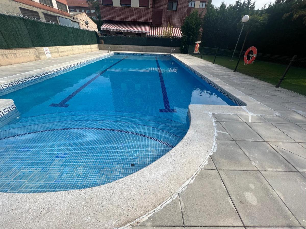 Pool And Confort 3 Habitaciones Y Garaje By Apartamentos Logroño Exteriér fotografie